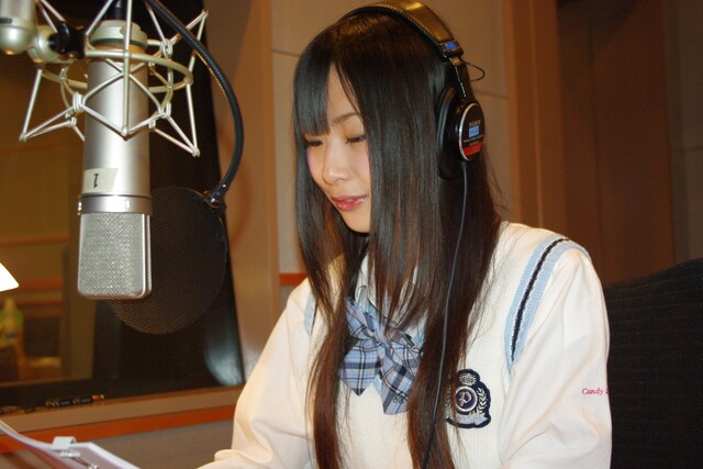 アフレコの様子。(C)SKE48/写真提供：SKE48運営事務局