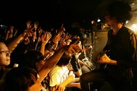 5月15日の千葉LOOK公演の模様。