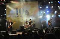 ART-SCHOOLは7月7日に新作ミニアルバムをリリース。当初ライブでも新曲を披露する予定だったそうだが、間に合わなかったとのこと。