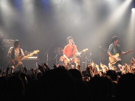 NICO初岐阜ライブ、新曲「速度」で新境地を開拓