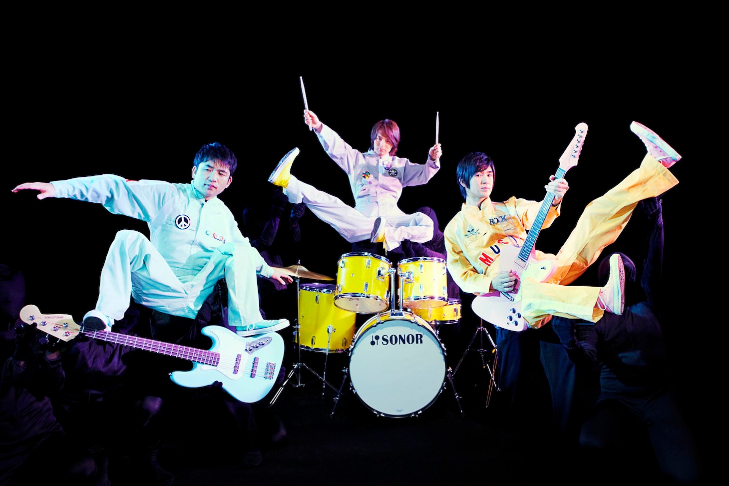 「SUPER DRY THE LIVE」モバイルサイトでは8月28日のイベント当日まで、レミオロメンの新曲「立つんだジョー」の着うた（CM ver.）プレゼント企画を実施中。