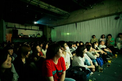 「開催地は都内某所」とだけ発表され、抽選で300名のみが招待された今回のリリースパーティ。