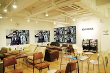 写真は「Hilcrhymeカフェ」イメージ図。壁面のみならず店内いたるところがヒルクライムだらけになる予定だ。