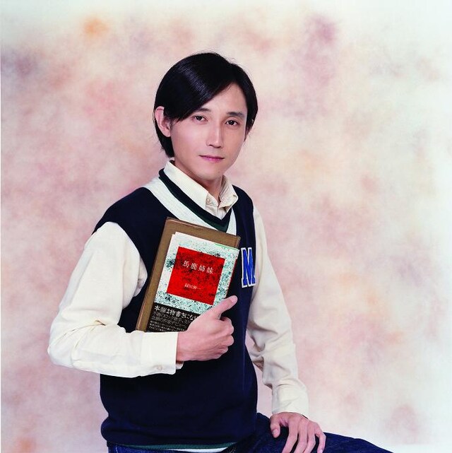 ミドリカワ書房は6月27日に主催フェス「MIDOFES 2010」をSHIBUYA-AXで開催。数々の人気アーティストの出演が決定したこともあり、前売チケットは完売している。