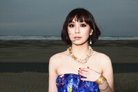 アルバムに楽曲を提供している川口大輔と和田唱（TRICERATOPS）は、土岐麻子の小学校時代の同級生。インタビューでは「川口くん」と「和田くん」の少年期のエピソードも。
