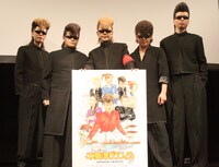 氣志團は6月16日に地域密着型トレンディドラマDVD「木更津グラフィティ」第1巻をリリース。5月30日に行われた記者会見では、9月のアルバムリリースと秋の全国ツアー開催を発表した（写真は記者会見の様子）。