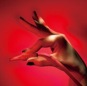 舞花、メルマガ登録者に着うた2曲太っ腹プレゼント