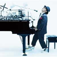 オフィシャルサイト内に設置された特設ページでは、アルバムリリースに先駆け試聴音源やビデオクリップなどが公開中。Power Pushページ右下のバナーからチェックできるので、実際に楽曲を聴きながらインタビューを読むのもおすすめだ（写真はアルバム「Yes!!」ジャケット）。