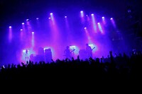 写真は「ROCKS TOKYO」ステージの様子。