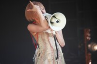 東京事変のオフィシャルサイトでは、映像化が決定した東京公演のライブレポートを掲載している。