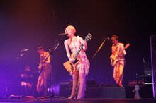 今年に続き、2011年も精力的な活動が期待される東京事変。ファンは続報をお楽しみに。