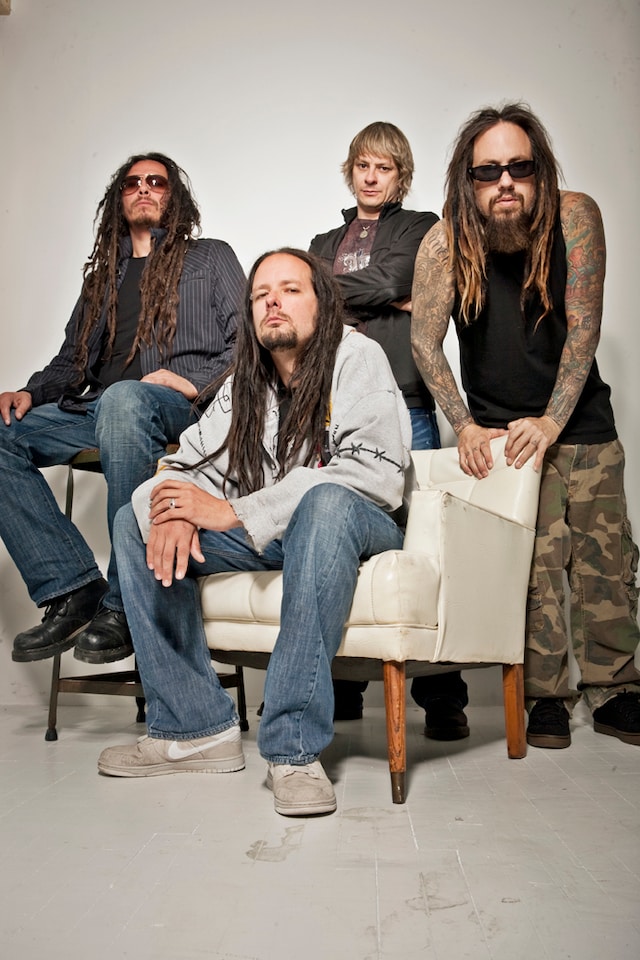 KORNはロードランナー・ジャパン移籍第1弾アルバム「KORN III -REMEMBER WHO YOU ARE」を7月7日にリリースする。