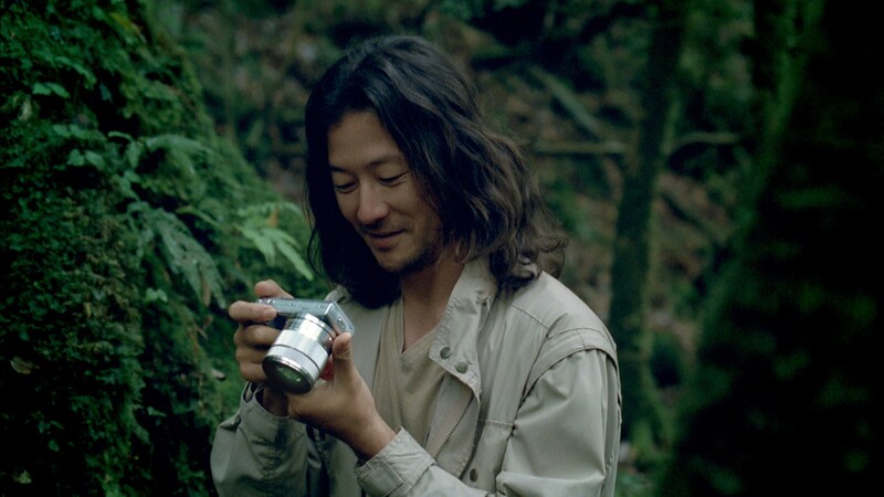 浅野忠信が出演する「屋久シカ遭遇」篇。