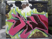 「BURNOUT-TAB001's UNDERGROUND CONNECTION-」で紹介されるグラフィティ作品。