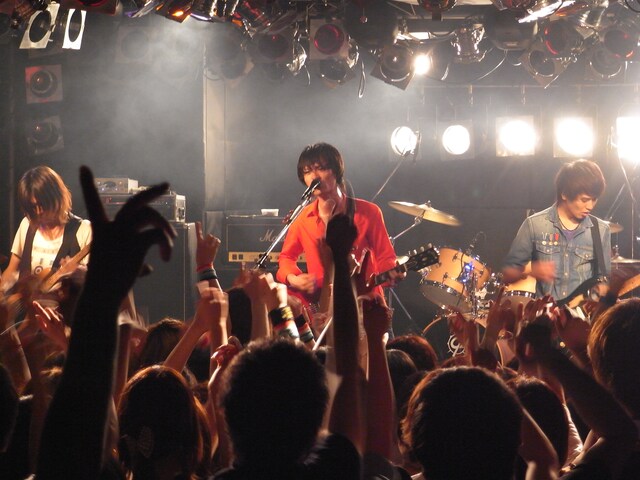 アンコール後の挨拶で、古村は「俺、長崎が好きになりました」とはにかみながら告白。それに乗じて、光村、坂倉、対馬の3人も「俺も長崎が好きになりました！」と続けて喝采を浴びた。