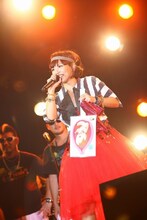 夫の湘南乃風・若旦那とステージに上がったMINMIは、家族の大切さや尊さを熱く語りかけた。