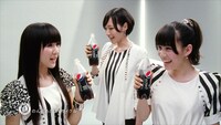 のっちは今回の選曲について「すごいPerfume にも合っているし、中田さんのアレンジも原曲とはかけ離れている。すごく格好良いアレンジになったので……カッコイイと思います（笑）」とコメント。