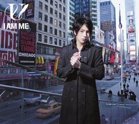 アルバム「I AM ME」初回限定盤ジャケット。