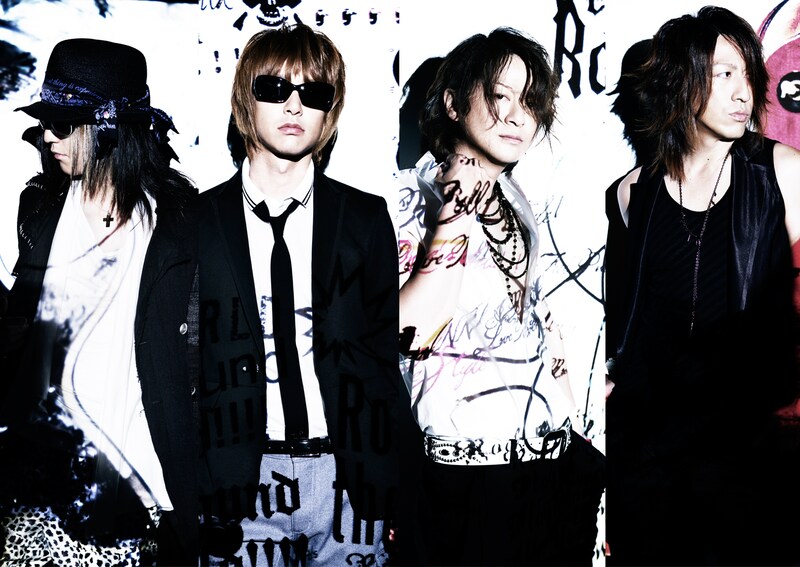 毎年恒例の「GLAY LiB CAFE」は、7月31日から8月15日の期間限定でお台場にオープン。「CAFE AREA」は、昨年同様「青龍門」「ハレモアナ」「パドリーノ」の3店舗で展開される。