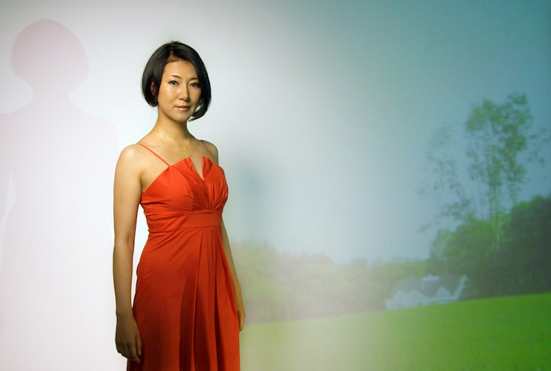 畠山美由紀はソロライブのほか、秋は夕暮れ楽団でメインボーカルを担当。