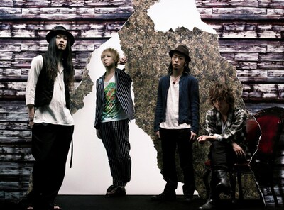 主催者のムック（写真）は9月22日にニューシングル「フォーリングダウン」、10月6日にニューアルバムをリリースする。