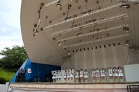 好天に恵まれたよみうりランド オープンシアターEAST。