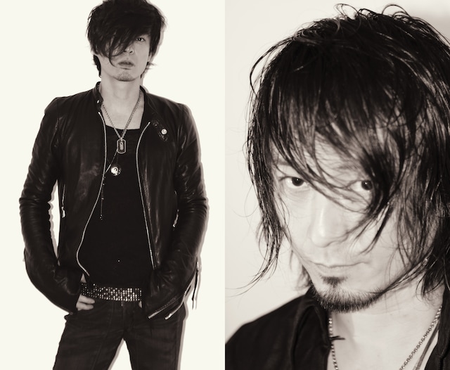 BOOM BOOM SATELLITES川島道行（Vo. G/写真右）のTwitterアカウントは「@BBS_kawashima」。