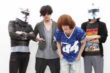 the telephonesとのジョイントツアー「ゼウスツアー」を終えたばかりのThe Mirraz。6月22日からはツーマンツアー「超人2万パワーツアー」がスタートする。
