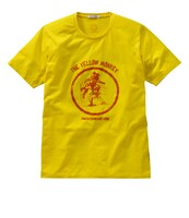 THE YELLOW MONKEY×UTコラボTシャツ。1998～1999年の全国ツアー「PUNCH DRUNKARD TOUR」のツアーTシャツがモチーフ。