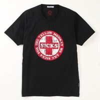 THE YELLOW MONKEY×UTコラボTシャツ。1997年のアルバム「SICKS」および同年の全国ツアー「FIX THE SICKS」のツアーTシャツがモチーフ。