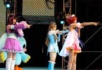 写真は6月19日の「次世代ワールドホビーフェア '10 SUMMER」でのパフォーマンスの様子。