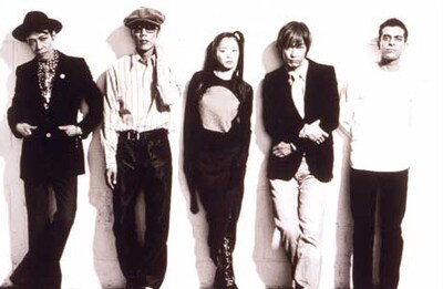 2001年当時のThe d.e.pのアーティスト写真。