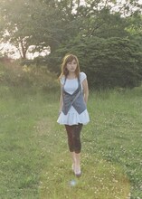 地元・京都を拠点に活動している平成元年生まれのアーティスト、和紗。オフィシャルサイトでは「Stand Up For Love」の一部が試聴可能だ。