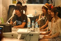 「4ROOMS」放送中の様子