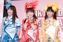 ももいろクローバー。写真左から早見あかり、百田夏菜子、玉井詩織。