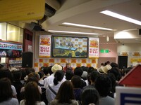 さかいゆうインストライブの様子（撮影：竹村充史）。