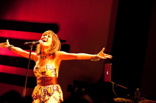 イベントのトリを務め、熱いパフォーマンスで会場を盛り上げたMAY'S。