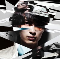 シングル「サドンデスゲーム」（写真）は完全生産限定盤としてリリース。同梱のDVDには表題曲のレコーディング映像とライブ映像が収録される。