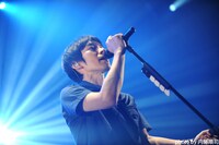 草野マサムネ（Vo, G）（photo by 内藤順司）