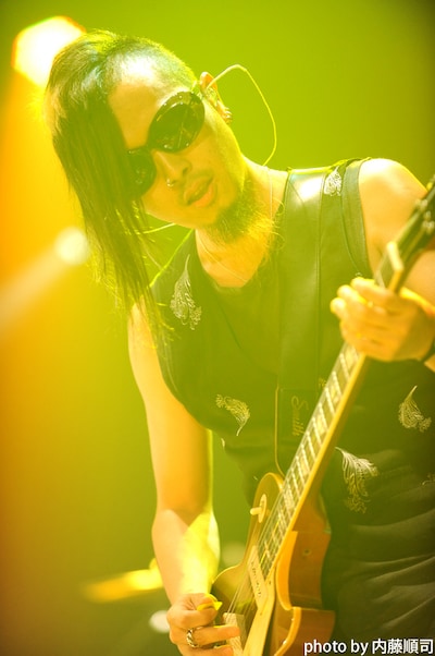 三輪テツヤ（G）（photo by 内藤順司）