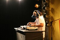 DJやついいちろう