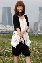 Sweet Vacationは7月14日に2ndフルアルバム「Re; 未来派宣言」をリリース。