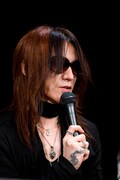 SUGIZO