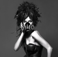 シングル「SHIVER」初回限定盤ジャケット