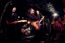 THE BAWDIESの次のライブは、7月17日の野外フェス「JOIN ALIVE」。この公演を皮切りに、「ap bank fes'10」「FUJI ROCK FESTIVAL '10」「SET STOCK '10」「ROCK IN JAPAN FESTIVAL 2010」「MONSTER BaSH 2010」などで熱いパフォーマンスを繰り広げる。