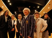 ムーンライダーズは今年デビュー35周年を迎えたことを記念して新作のリリースを予定している。