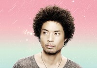 6月にリリースされたシングル「LOVE RAIN ～恋の雨～」が話題の久保田利伸。