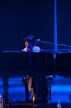 菅野よう子 / Photo by YOJI ABE（YO-2 design）