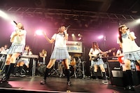 全力 GIRLSお披露目ライブの様子