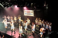 全力 GIRLSお披露目ライブの様子